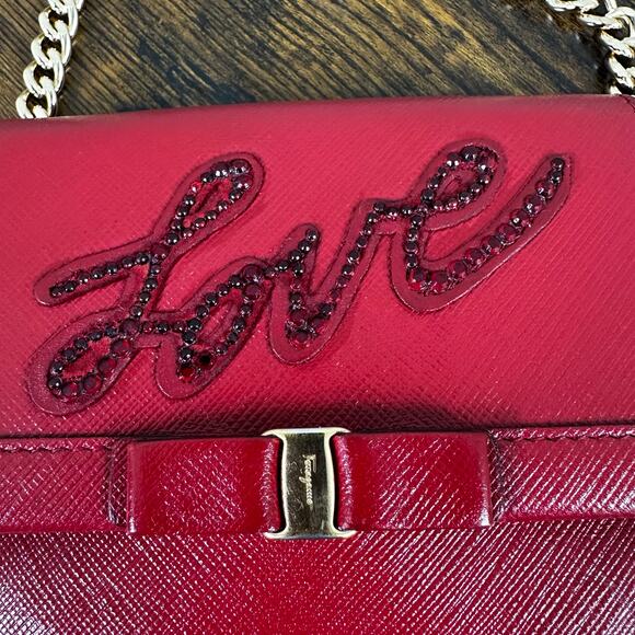 Rare Salvatore Ferragamo "Love" Compact Wallet Red Leather - Picture 13 of 16